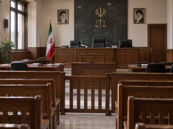وکیل حقوقی در کرج ⚖️ +۲۰ سال سابقه【حقالوکاله توافقی】 8 چرا گروه وکلای البرز را برای پیگیری پرونده حقوقی انتخاب کنیم؟